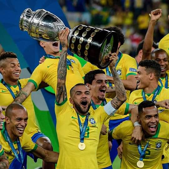 Le Brésil gagne sa Copa