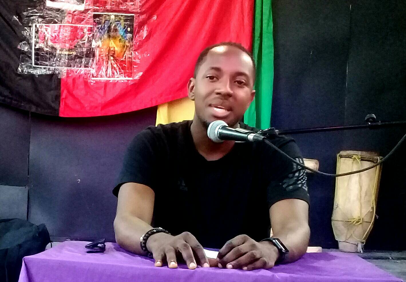 Jaden Pawòl : Etzer Émile analyse les impacts économiques du carnaval en Haïti