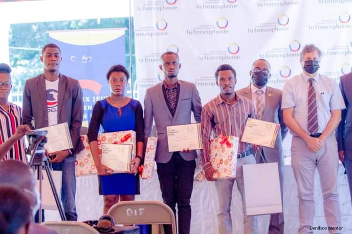 L’OIF dévoile les lauréats de la 7e édition du concours « Prix jeune journaliste d’Haïti »