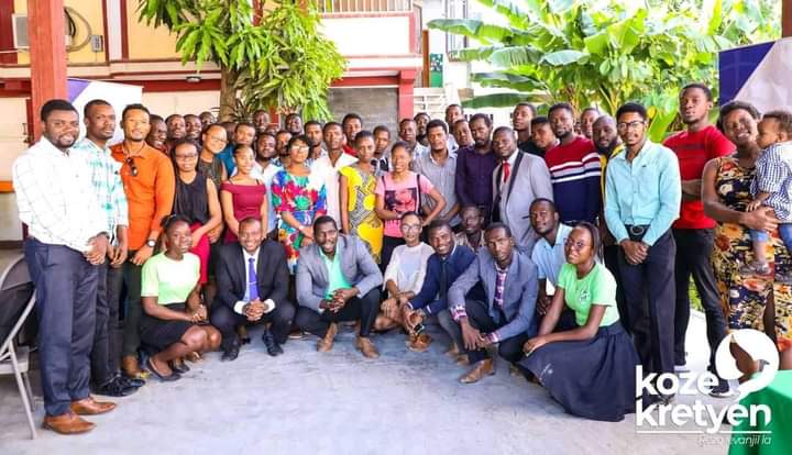Haïti / Société :  Dialogue national inclusif haïtien entre un groupe de jeunes et différents secteurs de la vie nationale